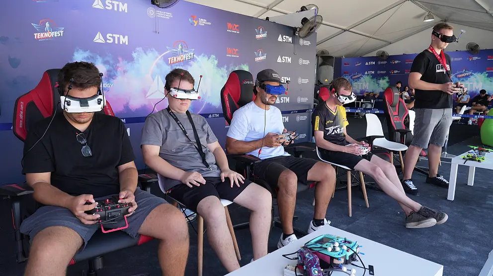 STM%20World%20Drone%20Cup%20(1)