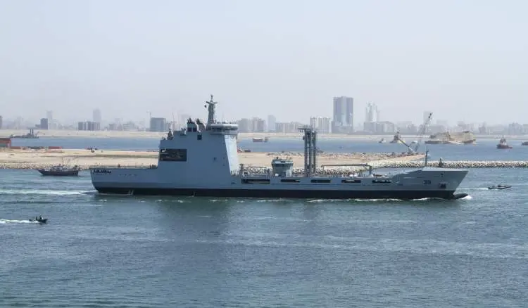 Pakistan Denizde Ikmal Tankeri